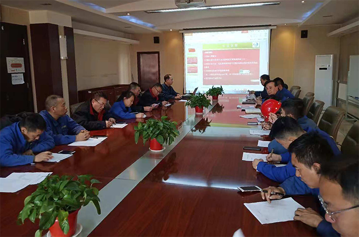 730图为乌达发电党支部会议学习的情景.jpg 730图为乌达发电党支部会议学习的情景.jpg